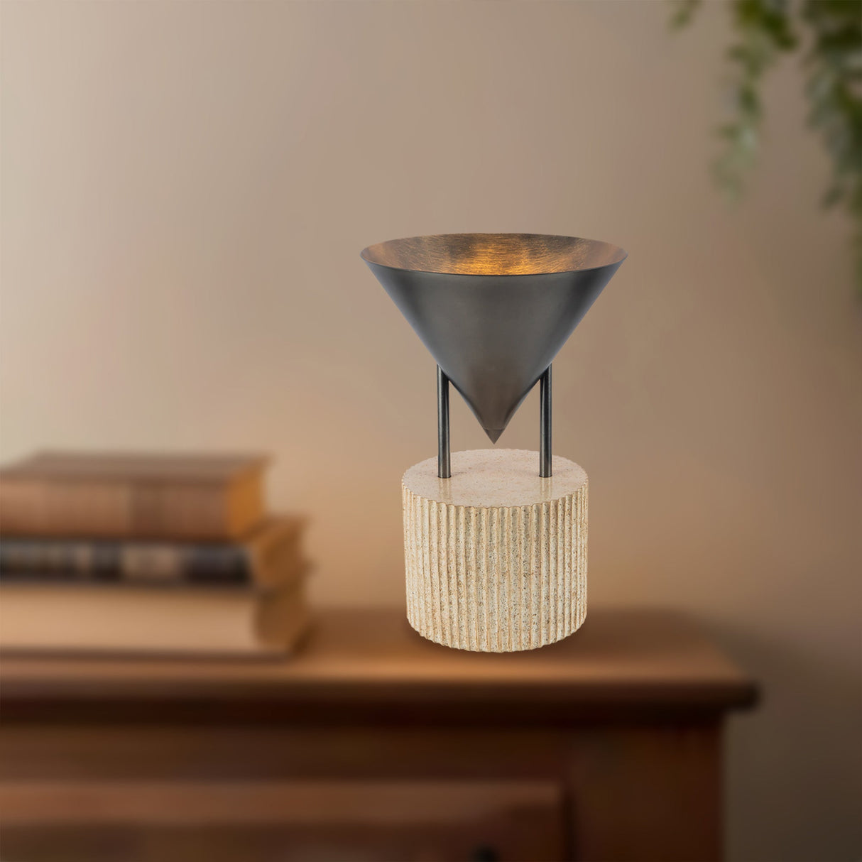 Alora Versus 15-in Table Lamp