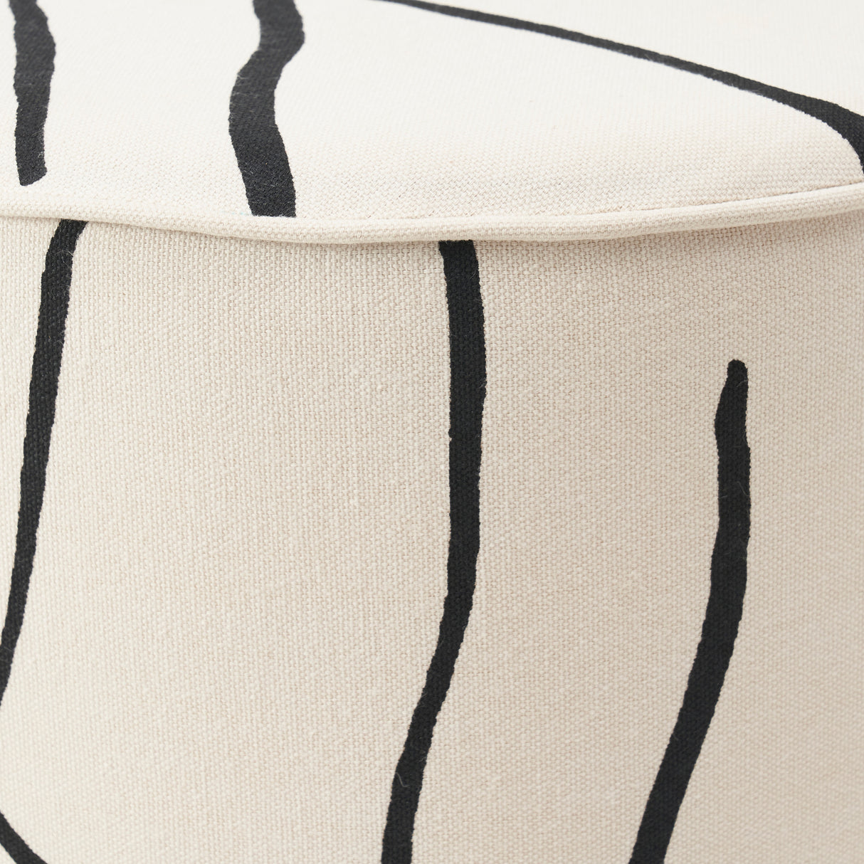 Rachelle 14" W x 18" H x 14" D