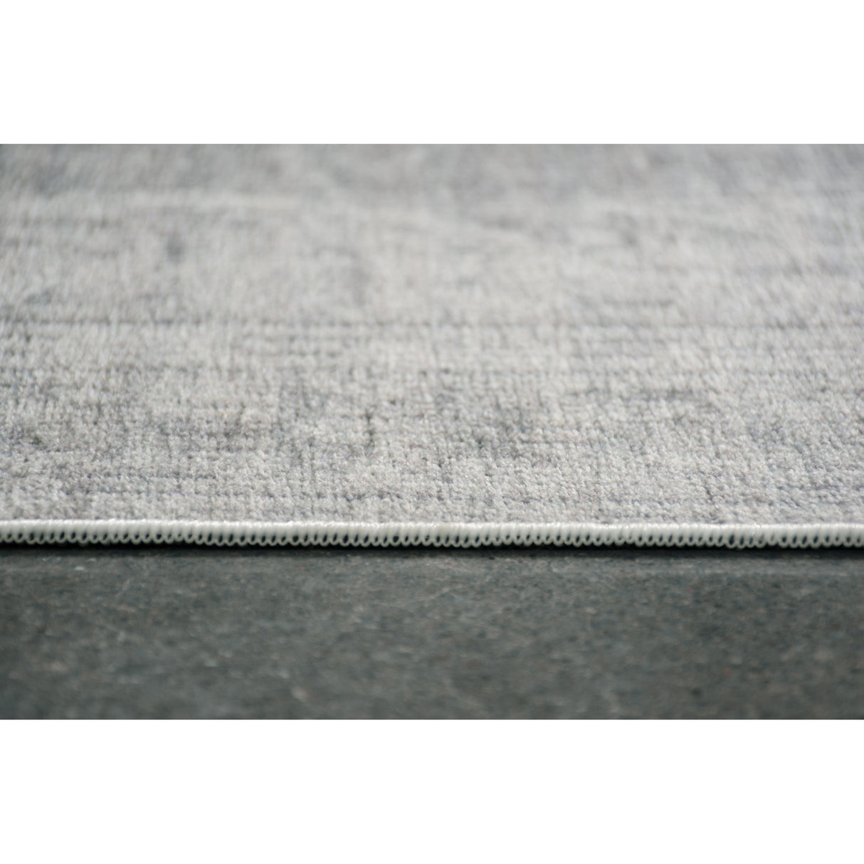 FALLON 94.44" W x 122.04" L
