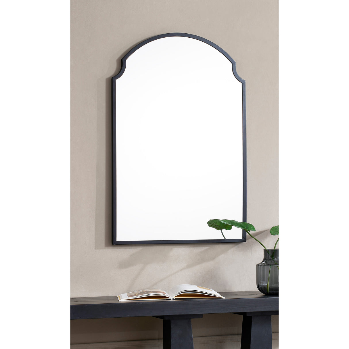 ASMARA 24" W x 36" H x 0.75" D