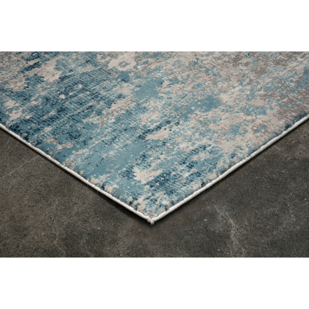 ARIELLA 85.2" W x 122.4" L