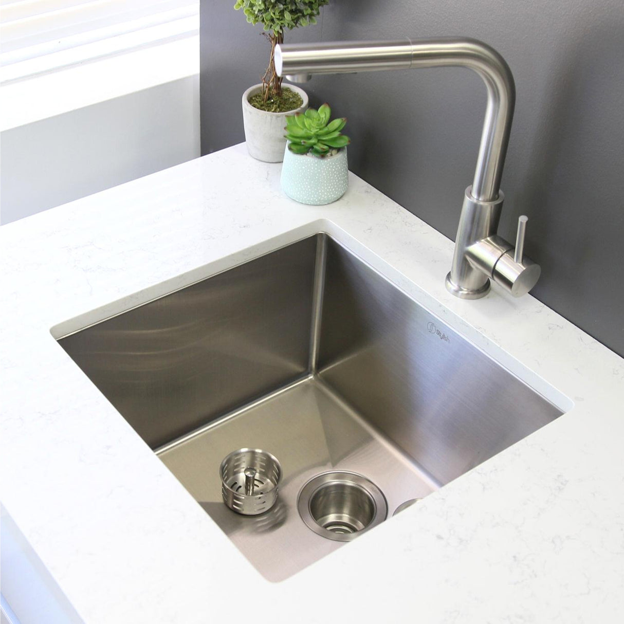 STYLISH 25 inch Single Bowl Undermount Stainless Steel Kitchen Sink