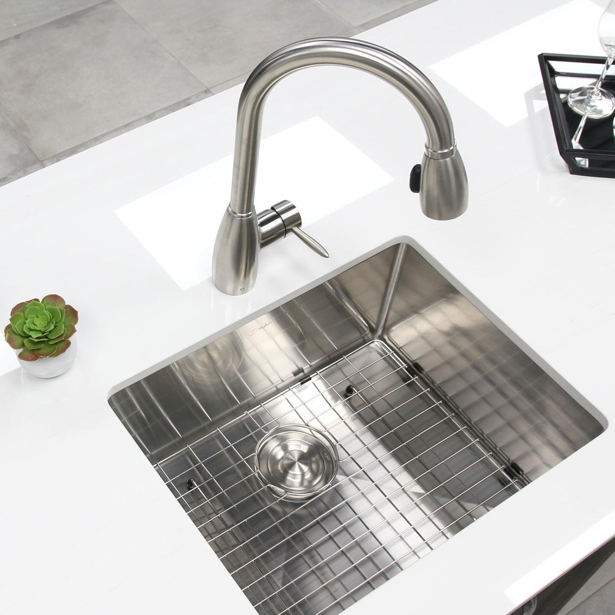 STYLISH 25 inch Single Bowl Undermount Stainless Steel Kitchen Sink