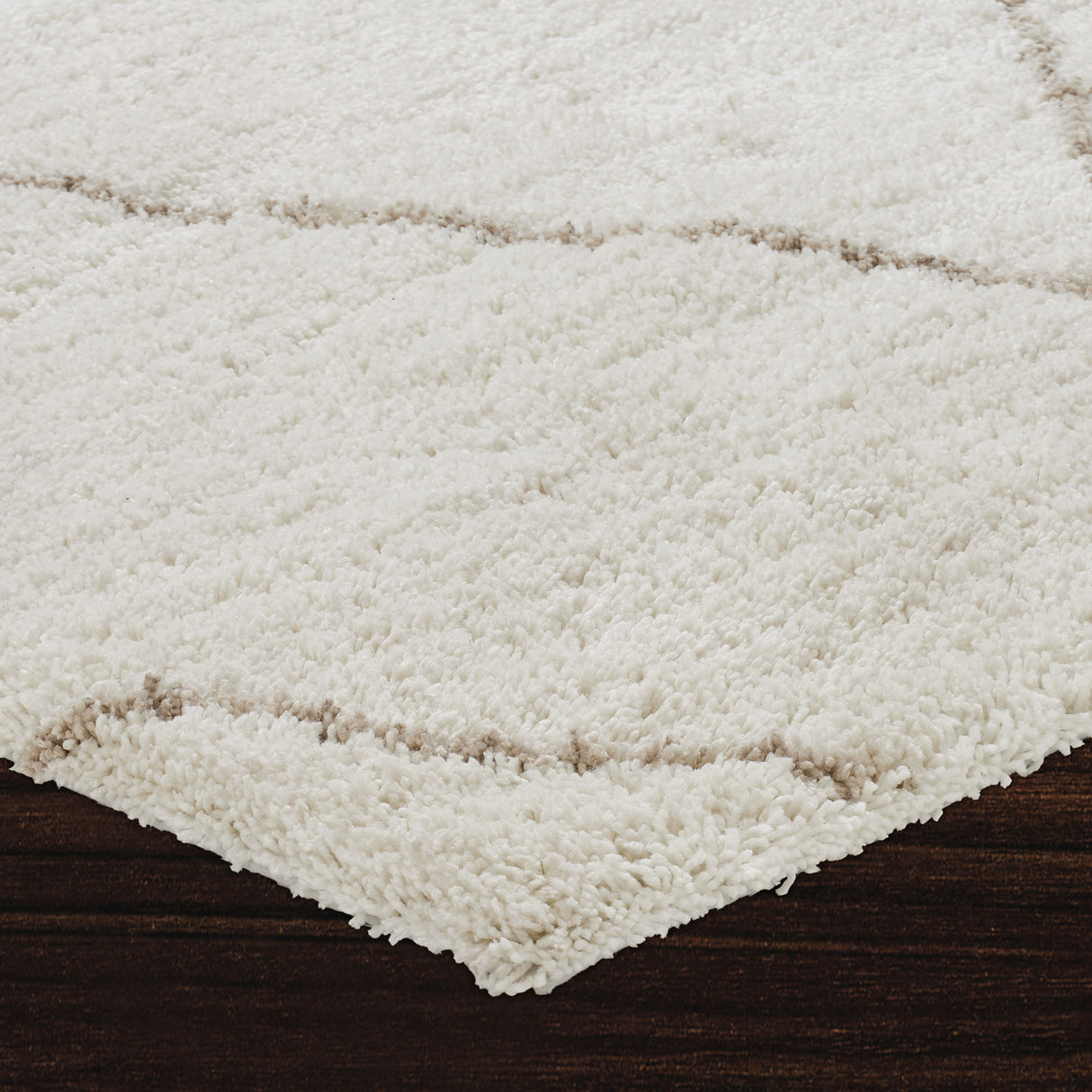 ALLEN 63.6" W x 87.6" L