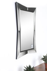 Merritt 24" W x 32" H