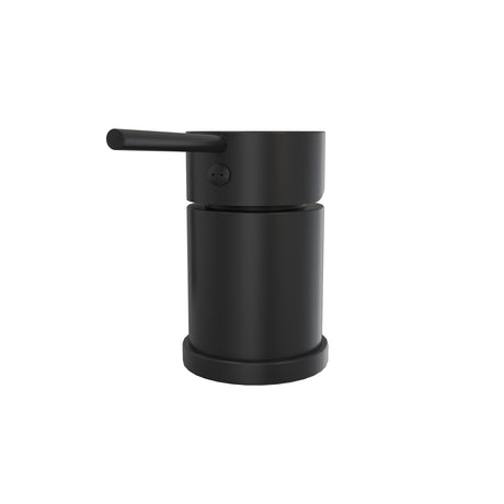 Keros Deckmounted Tub Faucet