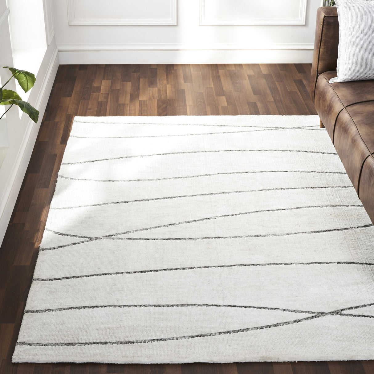 HAZEL 85.2" W x 122.4" L