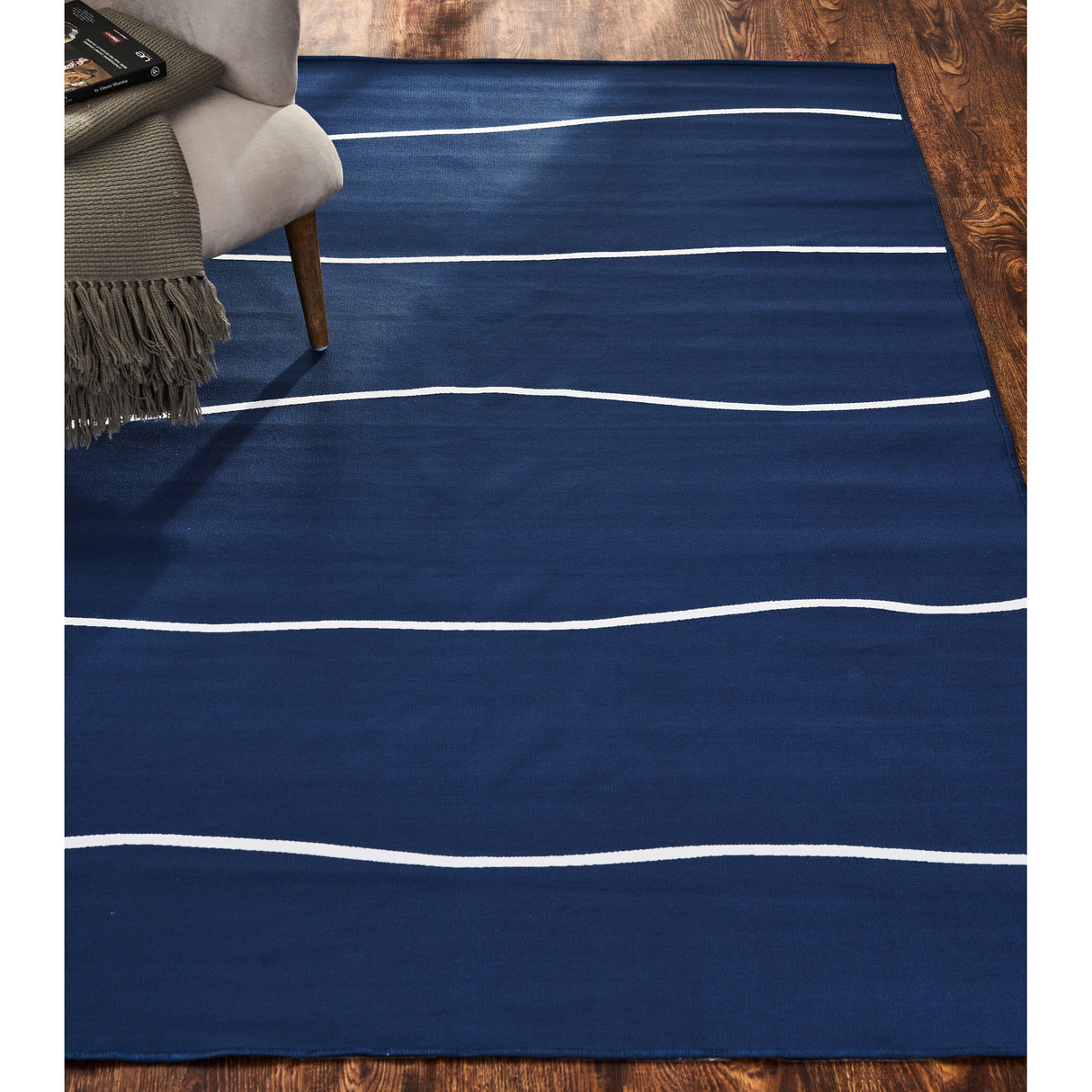 CAYMEN 36" W x 48" L