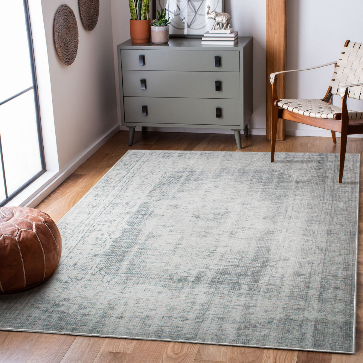 FALLON 31.2" W x 120" L