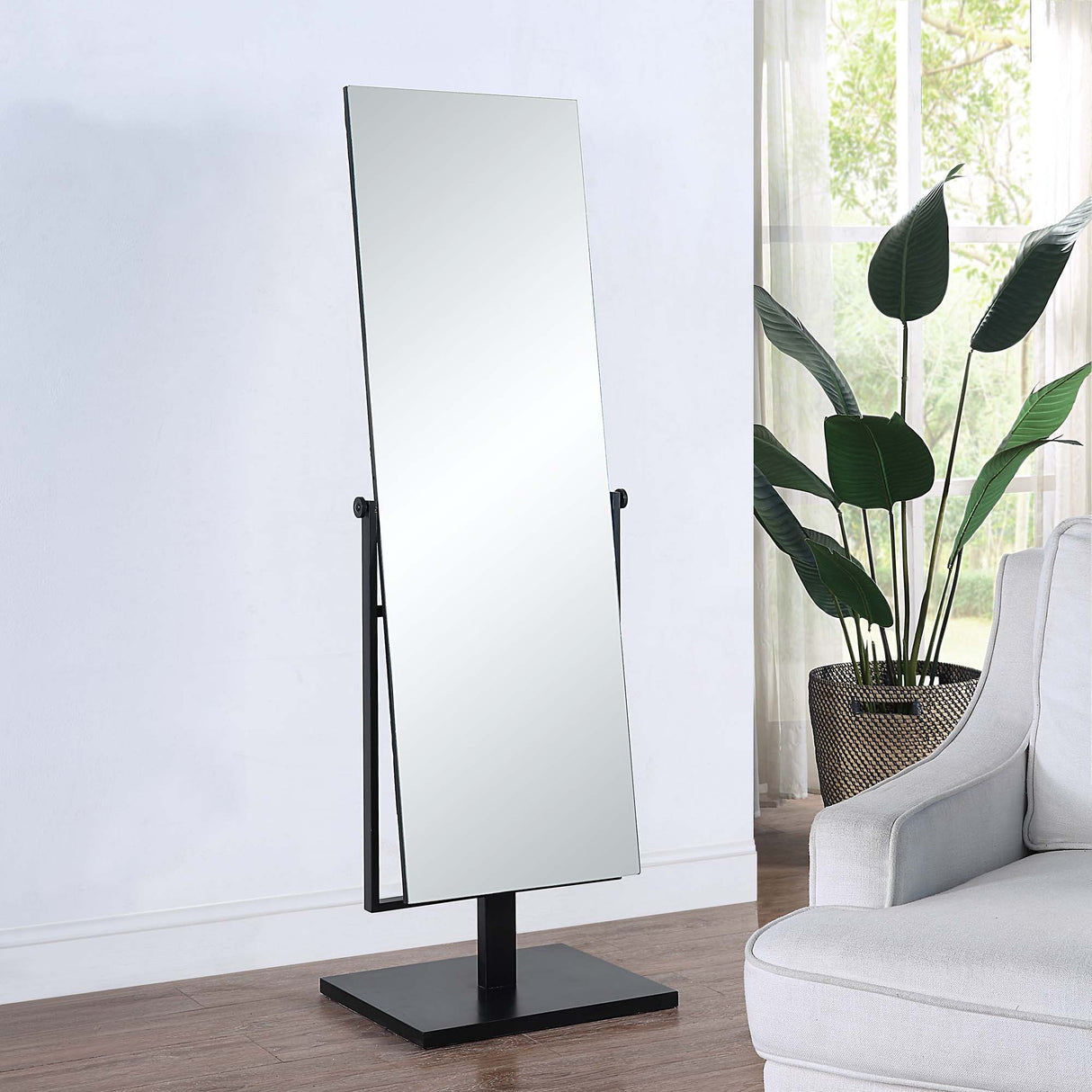SAMIRA 20" W x 61" H x 15" D