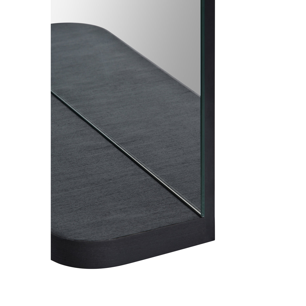 LUCILA 20" W x 36" H x 5.5" D